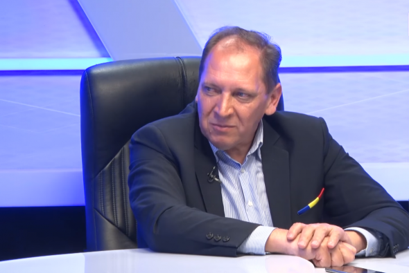 Oleg Cernei, primarul de la Pepeni, a sărit la bătaie la șefa grădiniței: Doar cu pumnii unele femei înțeleg